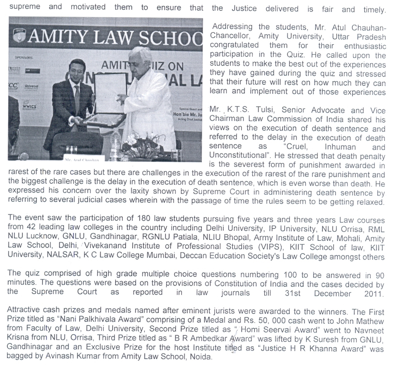 Mr Salman Khurshid felicitates winners of Quiz Competition on Constitutional Law at Amity University