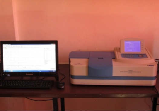 Ultraviolet-Visible Spectrophotometer (UV-Vis)