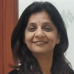 Dr. Komal Saxena