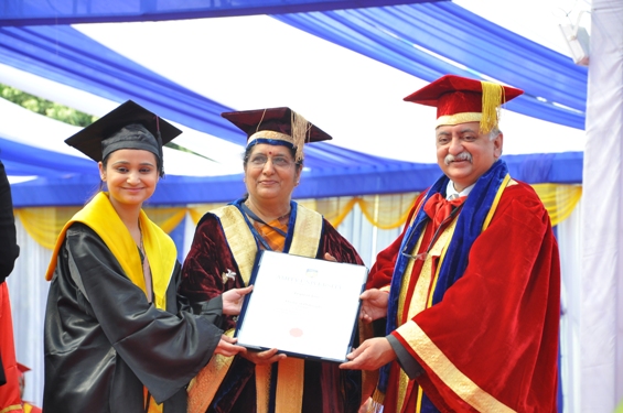 Amity confers Degrees and Diplomas upon 2409 graduands enrolled under ...