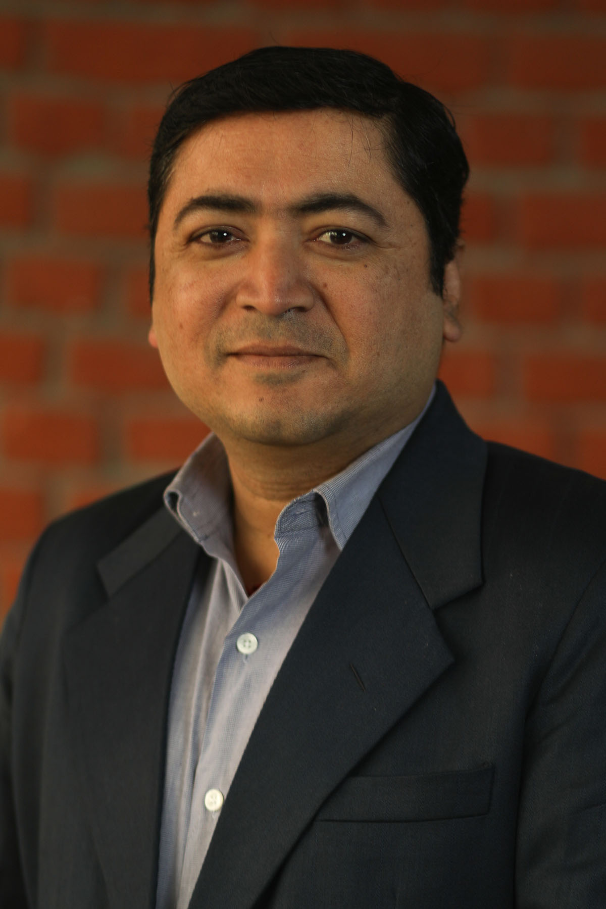 Dr. Rakesh  Prakash